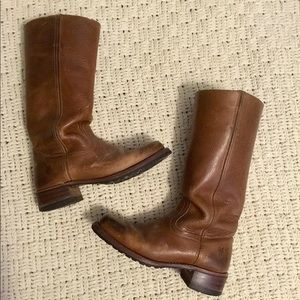 Frye Campus boots! 👢